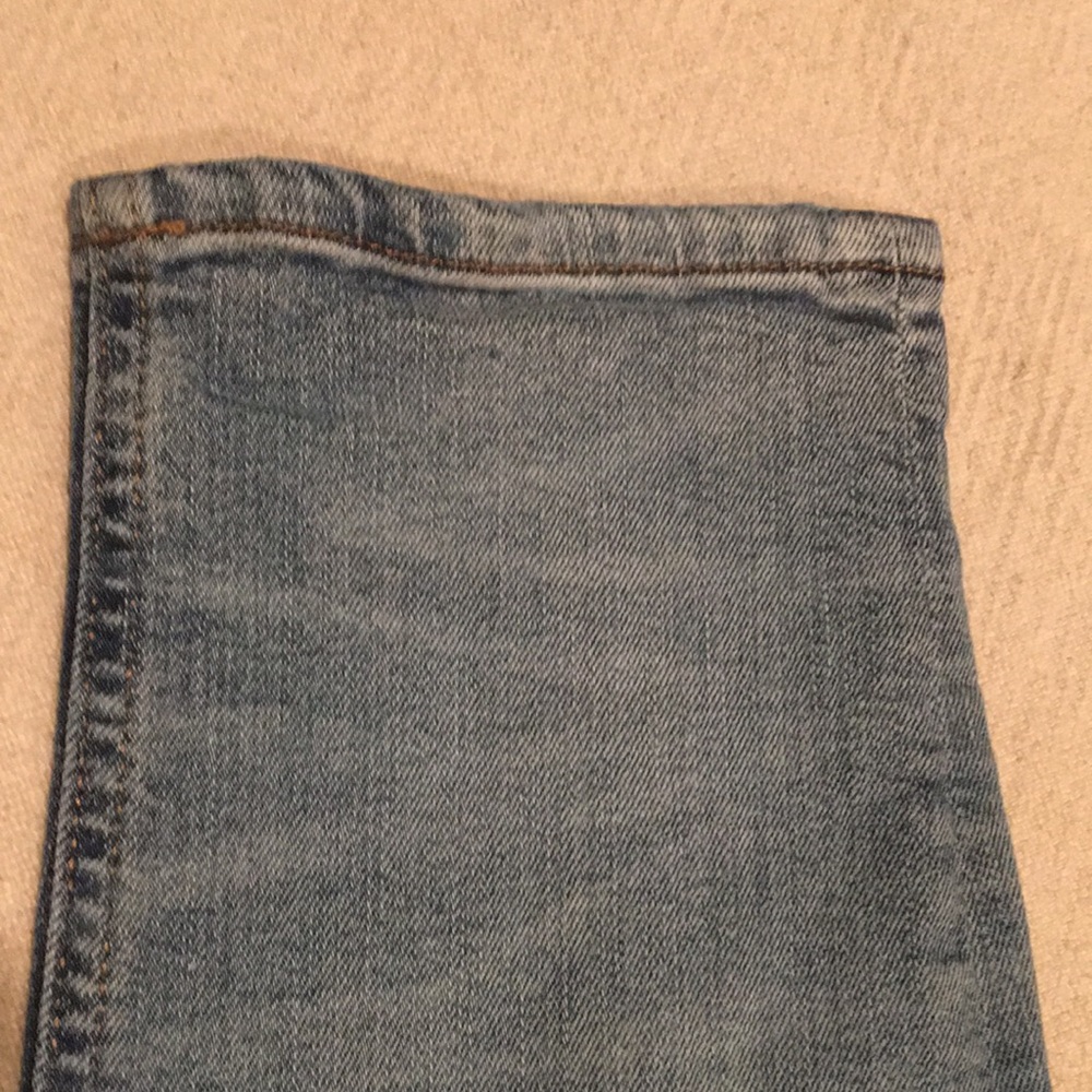 H&M High Rise Distressed Slim Leg 6 - Picture 11 of 12